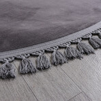 Round Tassel Rug // Anthracite (3.9' x 3.9')