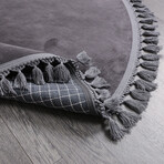 Round Tassel Rug // Anthracite (3.9' x 3.9')