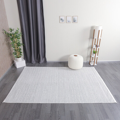 Chenille Woven Rug // White (2.5' x 4.9')