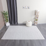 Chenille Woven Rug // White (2.5' x 4.9')