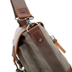 Hudson Messenger // Olive