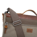 Hudson Messenger // Olive