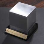 KILO Magnesium Cube + Base