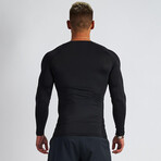 Long Sleeve Form Fitting Shirt // Black (XS)