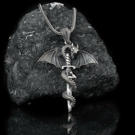 Dragon & Sworkd Necklace