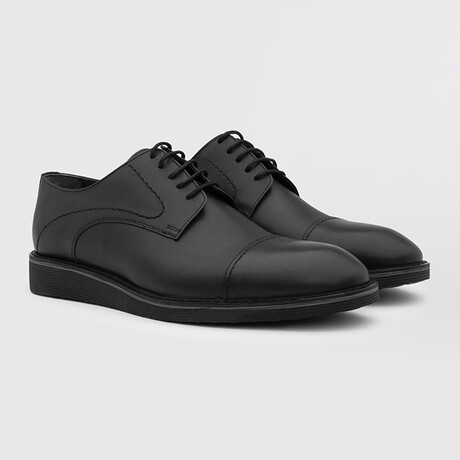 Corylus Antique Leather Men's Daily Shoe // Black (Euro: 39)