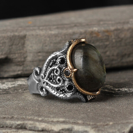 Genuine Labradorite Stone // Silver + Gray (6.5)