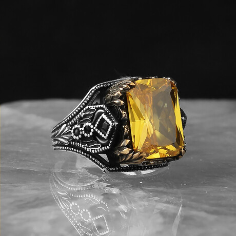 Citrine Stone V1 // Silver + Yellow (6.5)