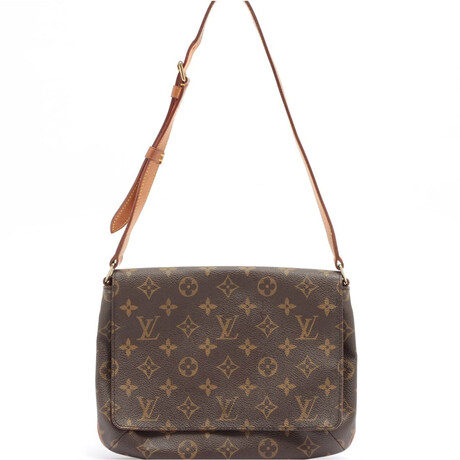 Luxury Bags On : Shop Pre-Loved Chanel, Fendi, Prada & More. –  StyleCaster