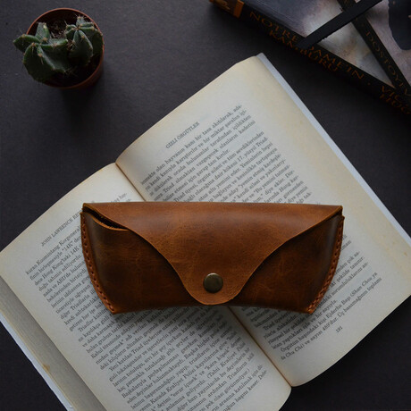 Genuine Leather Glasses Case // Cinnamon