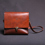 Pune Messenger Bag // Brown