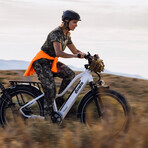 Pioneer Step-Thru Fat Tire E-Bike // White