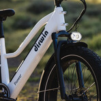 Pioneer Step-Thru Fat Tire E-Bike // White