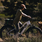 Pioneer Step-Thru Fat Tire E-Bike // White