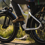 Pioneer Step-Thru Fat Tire E-Bike // White