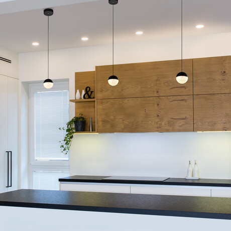 Ravello // Pendant Light (Black)