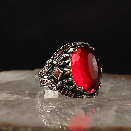 925 Sterling Silver Garnet Stone Ring (6.5)
