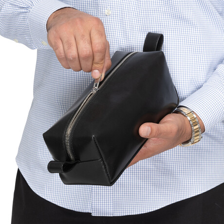 Leather Dopp Kit // Black