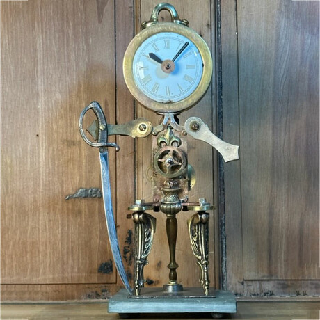 Royal Guard Table Clock