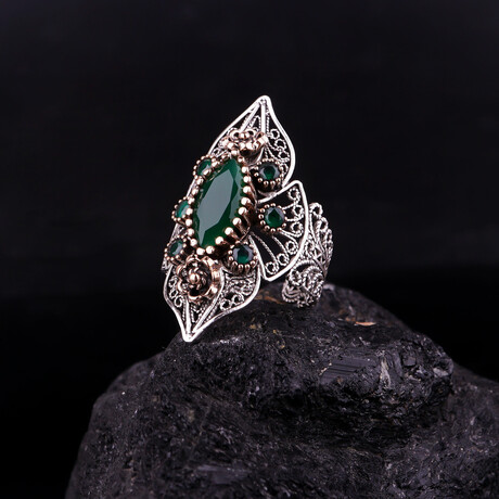 Chic Marquise Emerald Ring (3.5)