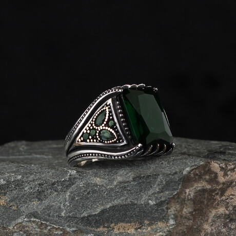 925 Sterling Silver Emerald Stone Ring V1 (6.5)