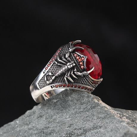 925 Sterling Silver Scorpion Engraved Garnet Stone Ring (6.5)
