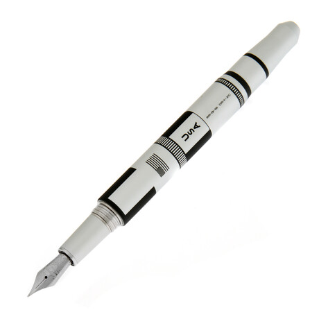 Moon Landing's 50th Anniversary Fountain Pen // ISMLR3UE // Store Display