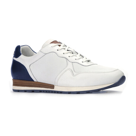 West Sneaker // White (US: 7)