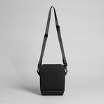 Messenger Compact Vegan Leather // Black