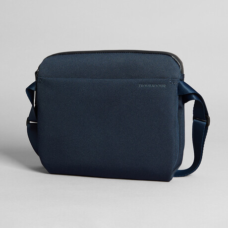 Messenger // Navy