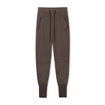 0477. TETRA-LITE™ High Rib Jogger // Deep Taupe (S)