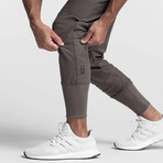 0477. TETRA-LITE™ High Rib Jogger // Deep Taupe (S)