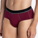 Slip Insigna // Garnet (S)