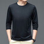 V Detail Long Sleeve // Black (L)