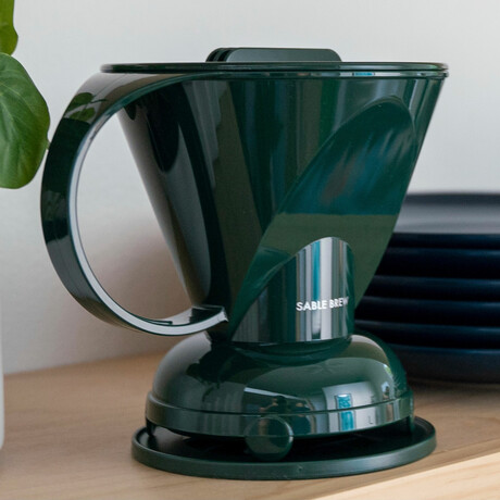Clever Coffee Dripper and Filters // Dark Green