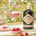Hendrick's Gin Flora Adora // 750 ml