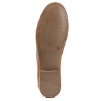 Rustic Asphalt // Jay Vee // Tan (Euro: 42)