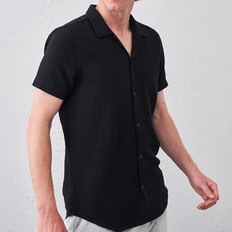 Short Sleeve Button-Up // Black (S)