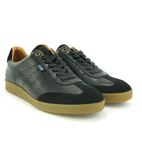 Suede T Smooth Sneakers // Black (40)