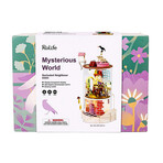 Mysterious Neighbor // 135 Pieces