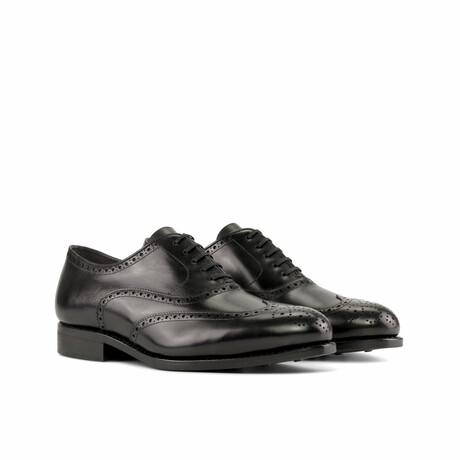 James Wingtip Derby // Black (US 7 // D // Regular)
