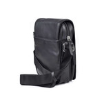 Messenger Bag // Medium Size // Leather // Black