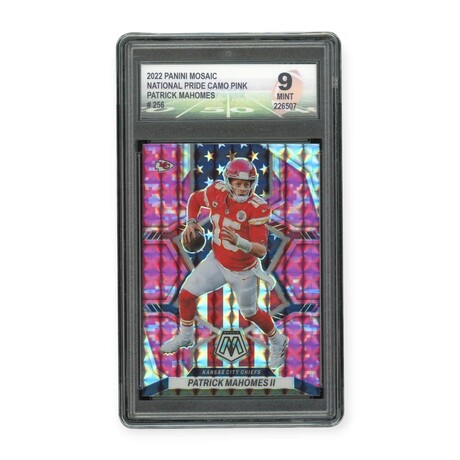 Patrick Mahomes // 2022 Panini Mosaic National Pride Camo Pink // DGA 9 Mint