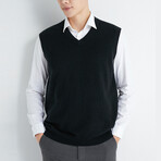 V-Neck Cashmere Vest // Black (L)