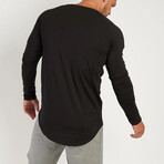 Saddle Crewneck Long Sleeve Curved Hem T-Shirt // Black (M)