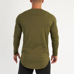 Long Form Fitting Longsleeve T-Shirt // Army Green (S)
