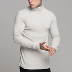Long Sleeve Trutle Neck Sweater // White (XS)