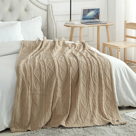 Yara Cable Knit Throw Reverse Faux Rabbit Fur 50"x60" // Taupe