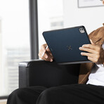 PITAKA MagEZ Case Pro // Black/Blue Twill (iPad Pro 11" 2022)