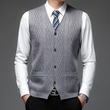 Argyle Texture Cardigan V-Neck Sweater Vest // Gray (XS)